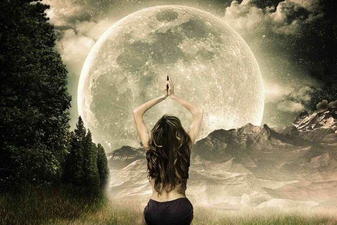 Повний місяць у серпні 2021 - Місяць у Водолії два рази поспіль