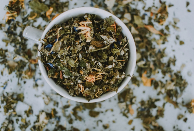 Як стати чарівною за допомогою трав