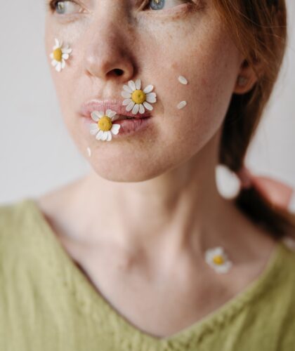 Як зробити тонік для обличчя з огірків та ромашки самої оселі