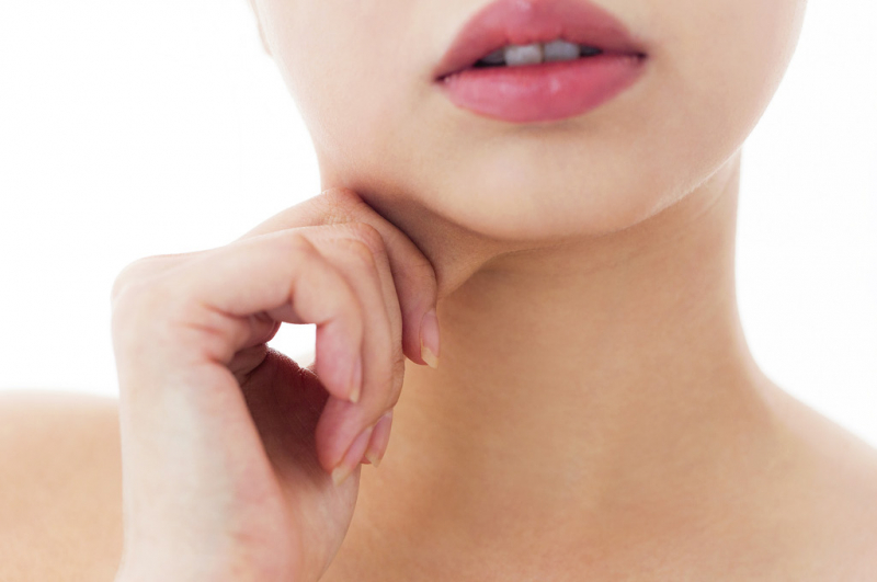 Как убрать второй подбородок тейпами