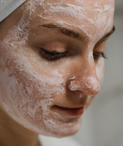 Маски для обличчя з рисовим борошном з омолоджуючим ефектом у косметології