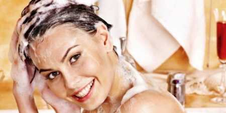 10 причин жирного волосся — як виявити і способи лікування