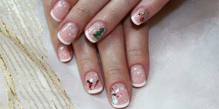 Простий новорічний манікюр на короткі нігті в залежності від форми
