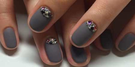 Сірий манікюр: ідеї красивого поєднання тонів