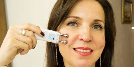 Масаж мікрострумами — механізм впливу на шкіру та протипоказання