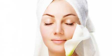 Вітамін А для обличчя — як приймати і додавати в креми або маски для сухої, жирної і комбінованої шкіри