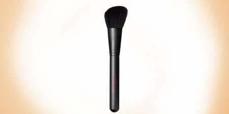 Пензлик для тонального крему — огляд виробів від кращих брендів з описом, характеристиками та фото
