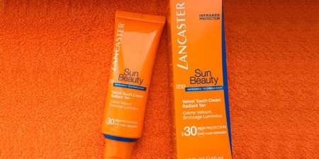 Топ 8 кремів для засмаги на сонці — огляд кращих косметичних засобів з описом