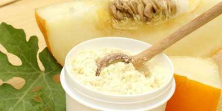 4 зволожуючі маски для обличчя в домашніх умовах — кращі рецепти з фото