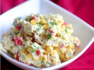 Салати з помідорів і огірків на святковий стіл — 7 найкращих рецептів