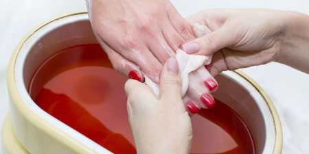 Користь парафінотерапії для рук — етапи проведення процедури в домашніх умовах і в салоні