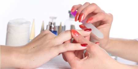 Скляна пилка для нігтів — як правильно вибрати для догляду і використовувати для домашнього манікюру