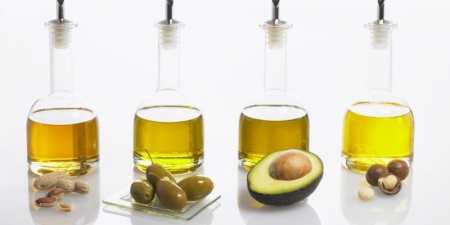 Жирна шкіра голови — як лікувати в домашніх умовах за допомогою косметики або рецептів народної медицини