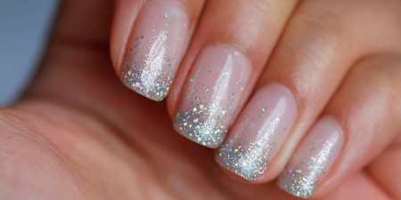 Френч з блискітками — популярні варіанти блискучого французького манікюру з фото і покроковим описом