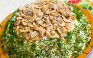 Салати зі свинячої печінки свято і кожен день — 7 найкращих рецептів