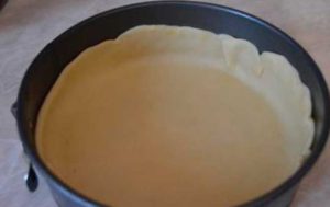 Пиріг з листкового тіста з куркою: зрозумілий рецепт, корисні поради