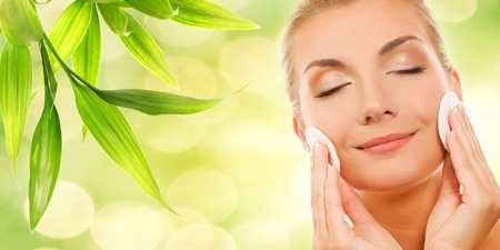 Тонік для обличчя — як зробити в домашніх умовах і як наносити освіжаючий, зволожуючий або очищаючий