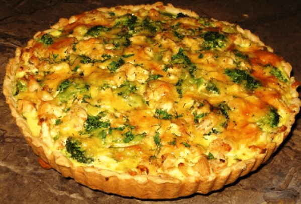 Пиріг з листкового тіста з куркою: зрозумілий рецепт, корисні поради