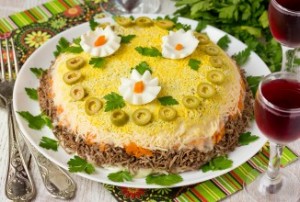 Салати зі свинячої печінки свято і кожен день — 7 найкращих рецептів