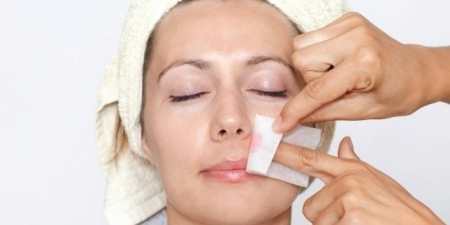 Волосся на обличчі у жінок: як позбутися відгуки