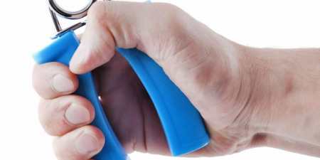 Кистьовий еспандер — як вибрати по конструкції і користуватися тренажером для тренування м’язів кисті