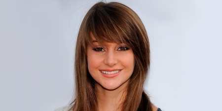 Чубчик для круглого обличчя — модні тенденції з фото і кому підійдуть коса, пряма, асиметрична або рвана