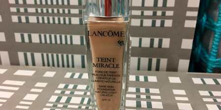 Професійний тональний крем: кращі засоби та відгуки