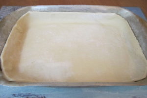 Пиріг з вишнею з листкового тіста: як приготувати самостійно