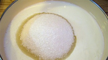 Шоколадний пиріг на кефірі – для дорослих і дітей