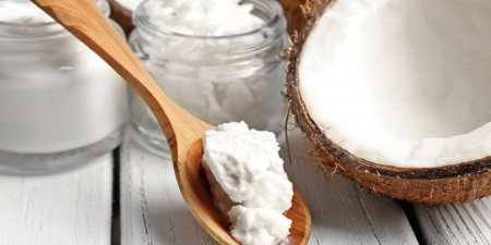 Маска для волосся з кокосовою олією — рецепти приготування в домашніх умовах, особливості правильного застосування