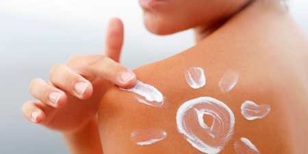 Крем для солярію з тінгл-ефектом — як вибрати за складом, виробником і типом шкіри