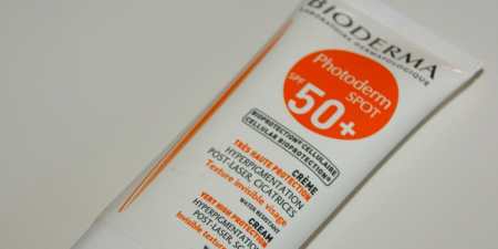 Сонцезахисний крем дитячий або дорослий — огляд кращих засобів для обличчя і тіла