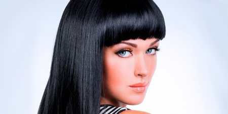 Чубчик півколом: як підстригти, варіанти укладки, стрижки з фото і відео