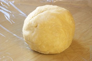 Яблучний пиріг з карамеллю: покрокові інструкції