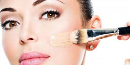 Тональний крем для обличчя — огляд кращих косметичних засобів від провідних брендів з фото