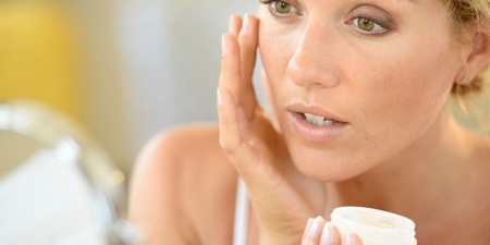 Рейтинг кремів для обличчя після 40 — перелік кращих засобів від провідних виробників з відгуками та фото