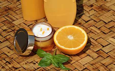 Маска для обличчя з вітаміном C в домашніх умовах: рецепти, результати, відгуки