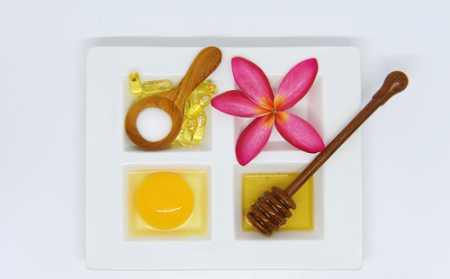 Маска для волосся з яєць для росту і зміцнення: рецепти, поради, відгуки