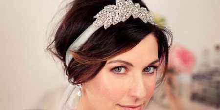 Зачіски на волосся до плечей — як підібрати повсякденну, вечірню або весільну за типом обличчя