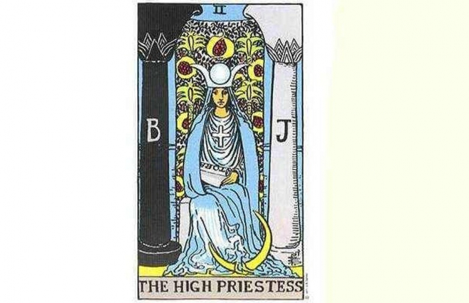 Таро Райдера-Уейта: чому їх називають революційними і чи підходять вони новачкам