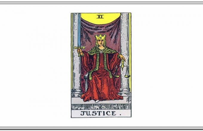 Таро Райдера-Уейта: чому їх називають революційними і чи підходять вони новачкам