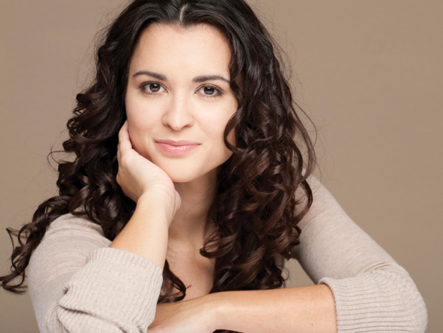 Гульшат: значення імені, походження, характер та доля