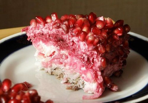 Салат «Гранатовий браслет» – 4 найсмачніших рецепта