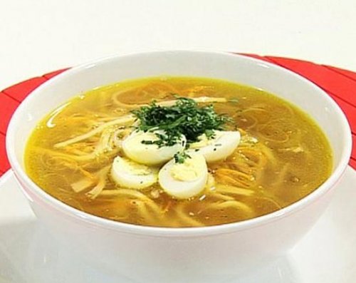 Курячий суп з локшиною – 4 найсмачніших рецепта