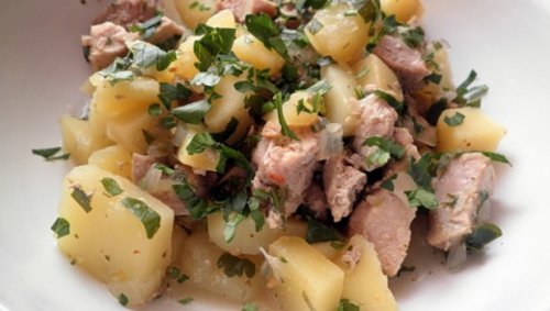 Тушкована картопля – 5 найсмачніших рецептів