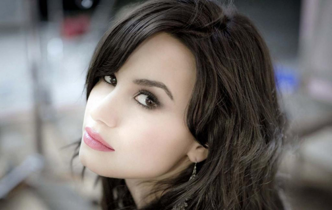 Заїра: значення імені, походження, таємниця, доля