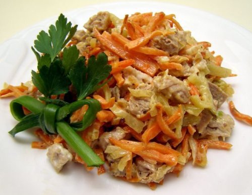 Салат «Обжорка» – 4 найсмачніших рецепта