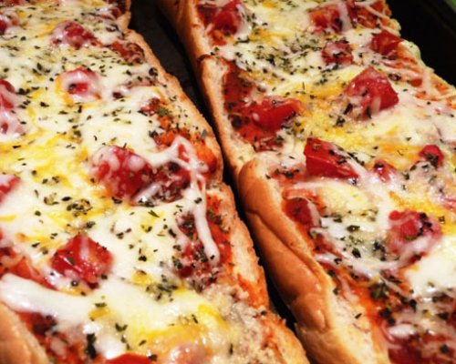 Піца на сковороді – 3 найсмачніших рецепта