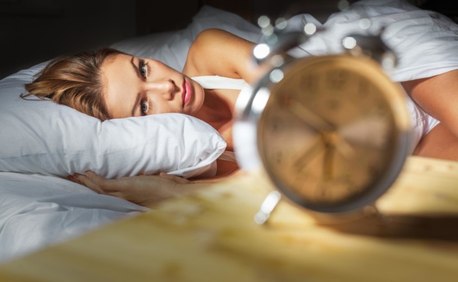 15 «нешкідливих» звичок, які вбивають здоров'я та фігуру — вони мають кожну жінку.