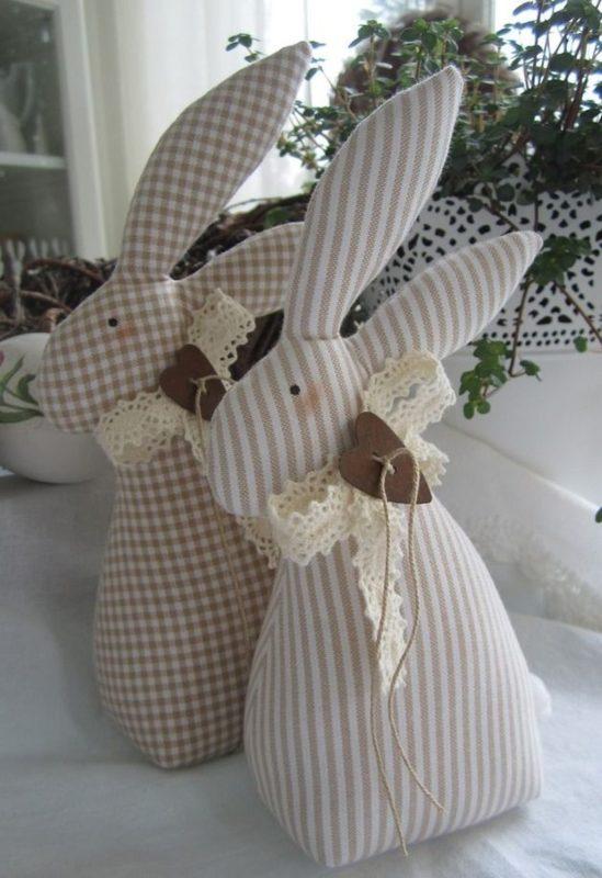 Кролик із тканини своїми руками: сувенір на Новий рік 2023